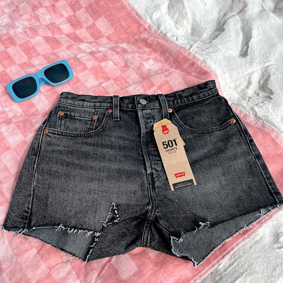 Levi’s 501 High Rise Shorts - Picture 1 of 7
